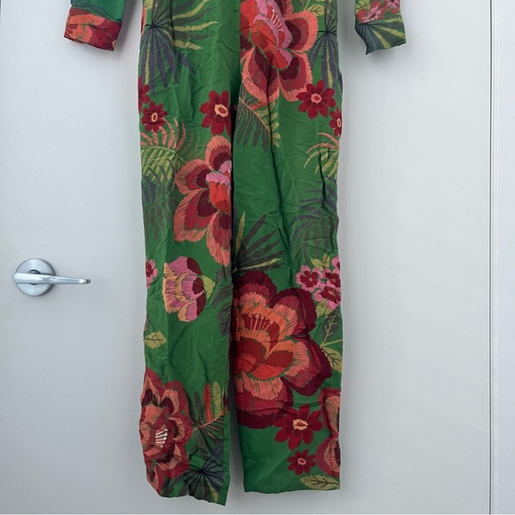 NWOT Farm Rio Floral V Neck Bobikat Jumpsuit S - Picture 4 of 16